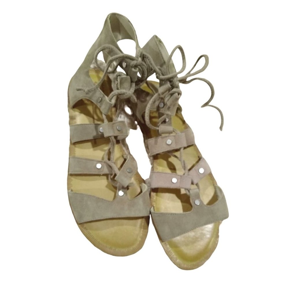 NWOT Dolce Vita Gladiator Strappy Flat With Laces